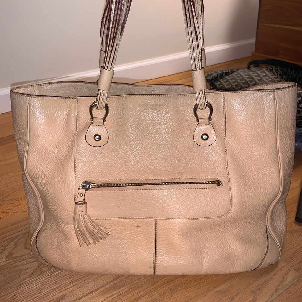 Kate Spade extra large leather tote/shoulder bag.